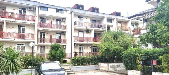 4 bedrooms Apartment in Caserta, Italy No. 314366 3