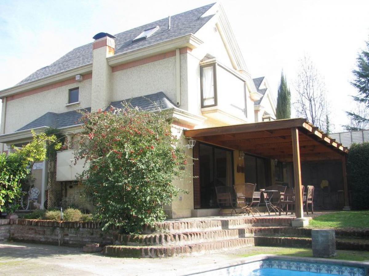 6 bedrooms House in Santiago, Chile No. 1674