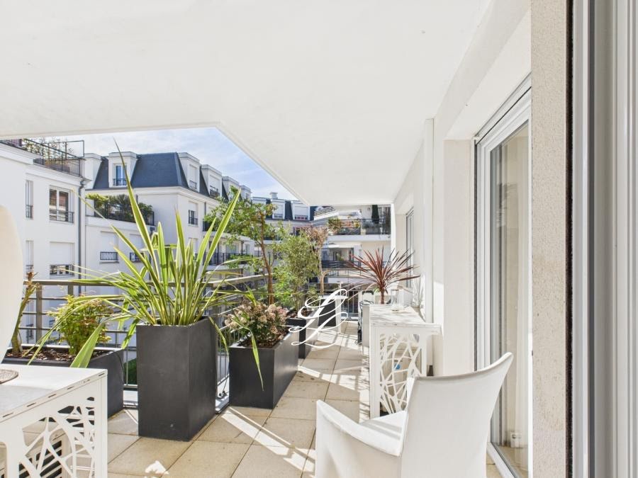 Квартира с 3 спальнями в Шатене-Малабри, Франция № 115966