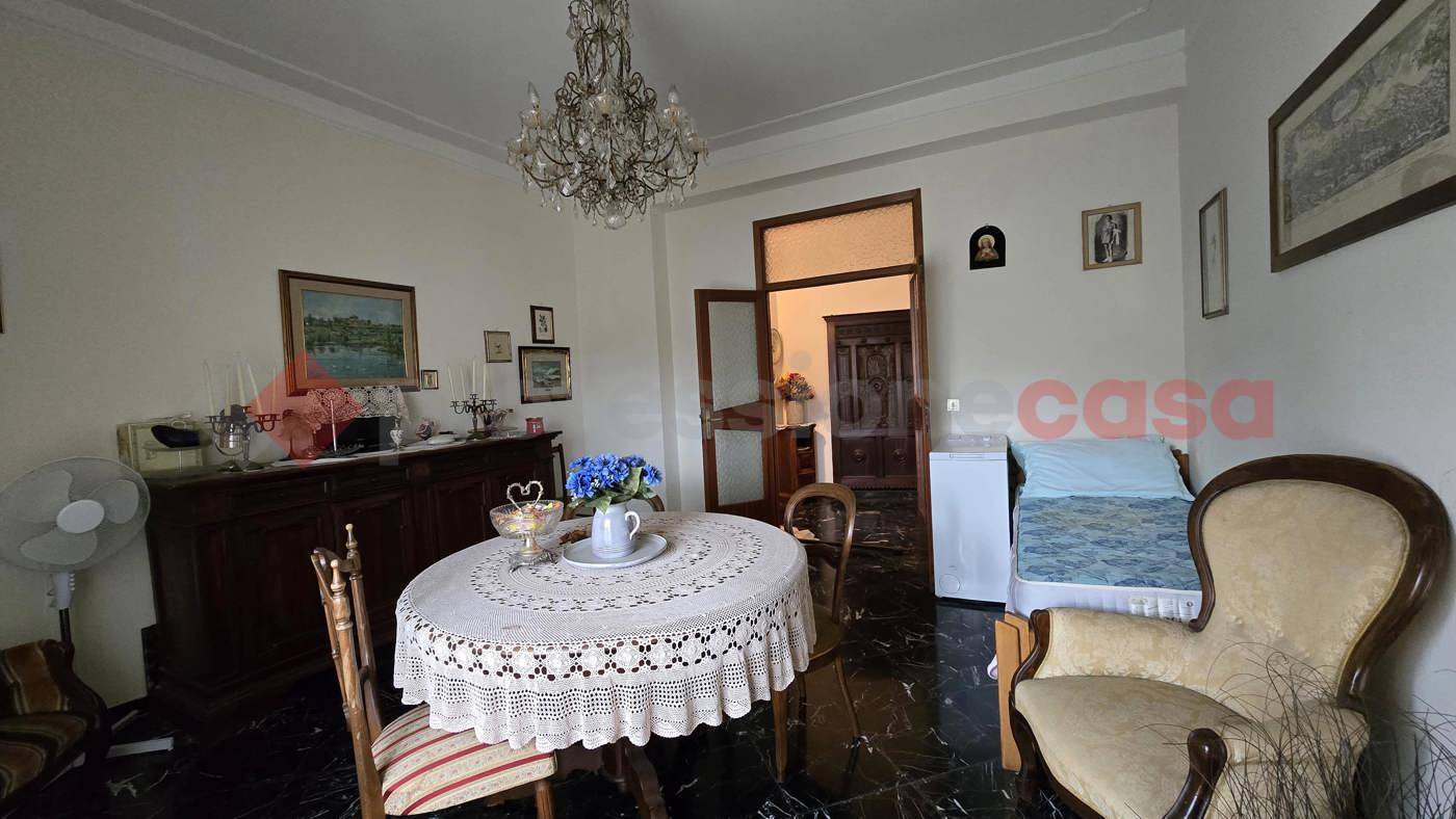 5 rooms Apartment in Arezzo, Italy No. 43734