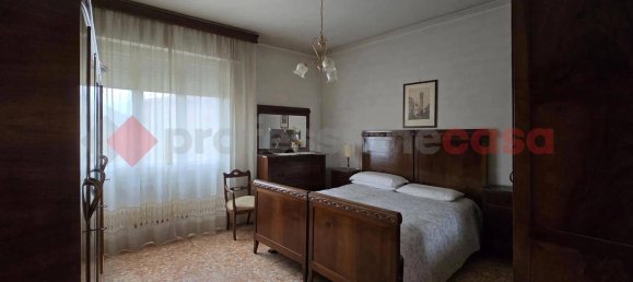 5 rooms Apartment in Arezzo, Italy No. 43734 42