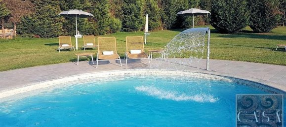 13 bedrooms Villa in Lucca, Italy No. 299 5