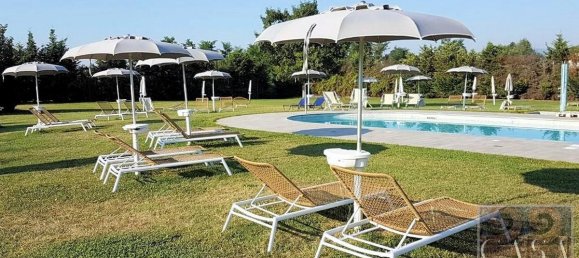 13 bedrooms Villa in Lucca, Italy No. 299 6