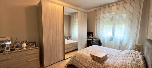 4-salle Appartement à Genoa, Italy No. 35129 37