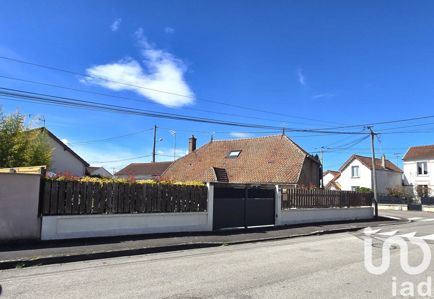 3 Schlafzimmer Haus in Saint-Andre-les-Vergers, France, Nr. 57204