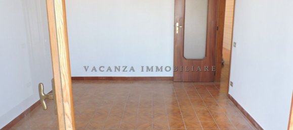 3 bedrooms Apartment in Castellaneta, Italy No. 372817 9