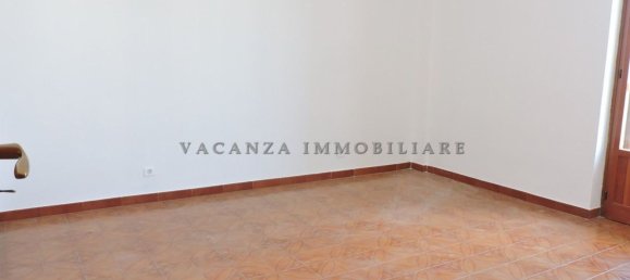 3 bedrooms Apartment in Castellaneta, Italy No. 372817 5