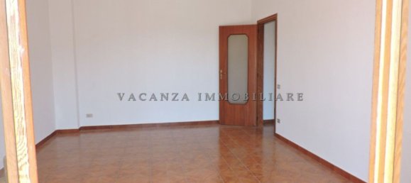3 bedrooms Apartment in Castellaneta, Italy No. 372817 10