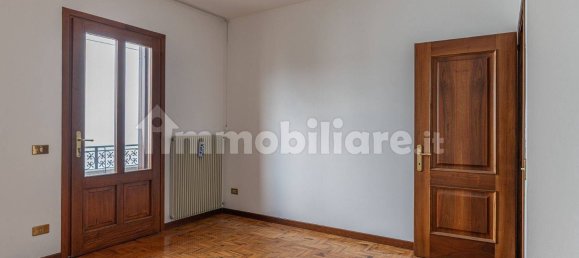 5 bedrooms Villa in Bassano del Grappa, Italy No. 344663 11