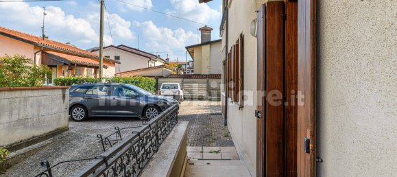 5 bedrooms Villa in Bassano del Grappa, Italy No. 344663 16