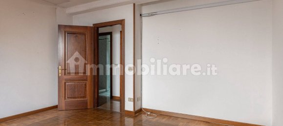5 bedrooms Villa in Bassano del Grappa, Italy No. 344663 9