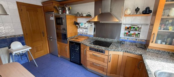 4 bedrooms House in Oviedo, Spain No. 147623 5