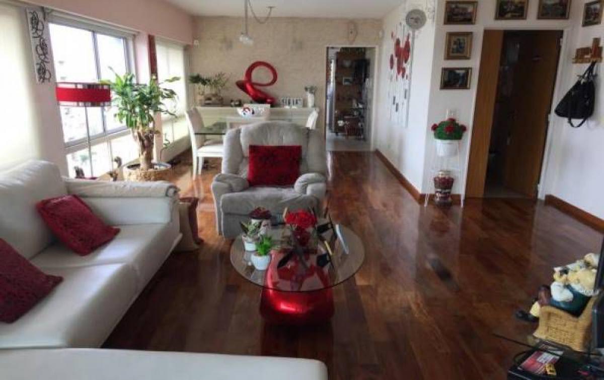 4 bedrooms Apartment in Buenos Aires, Argentina No. 99378