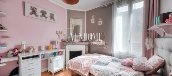 5 Schlafzimmer Haus in Nogent-le-Roi, France, Nr. 70277 31