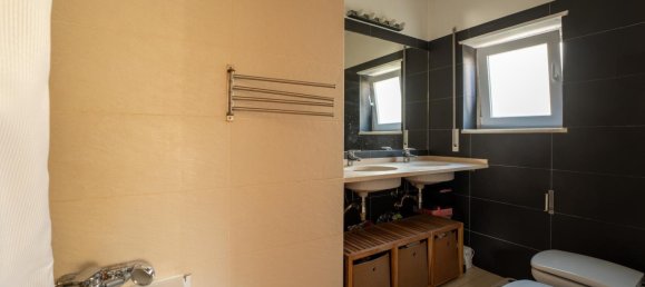 4 bedrooms Villa in Cascais, Portugal No. 183090 16