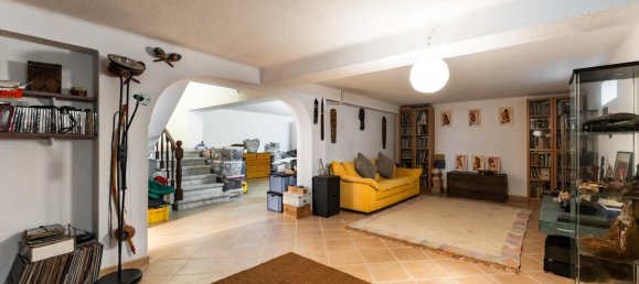 4 bedrooms Villa in Cascais, Portugal No. 183090 9
