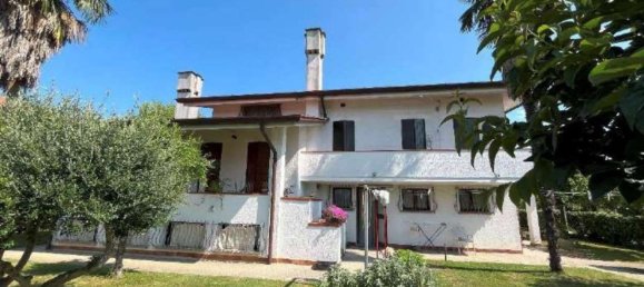 11غرفة منزل في Santa Maria di Sala, Italy رقم 210142 2