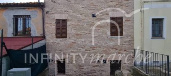 2 غرف نوم فيلا في Falerone, Italy رقم 69607 23