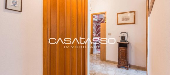 Apartamento de 6 habitaciónes en Macerata, Italy No. 232721 11