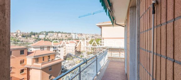 Apartamento de 6 habitaciónes en Macerata, Italy No. 232721 22