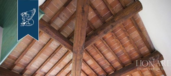 Gewerbliche Immobilie in San Gimignano, Italy 476m², Nr. 56758 30