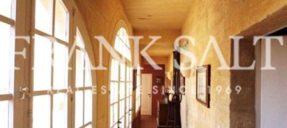 Ферма с 4 спальнями в Шеукия, Мальта № 5958 9