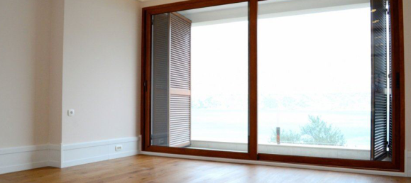 4 bedrooms Commercial property in Kotor, Montenegro No. 182 9