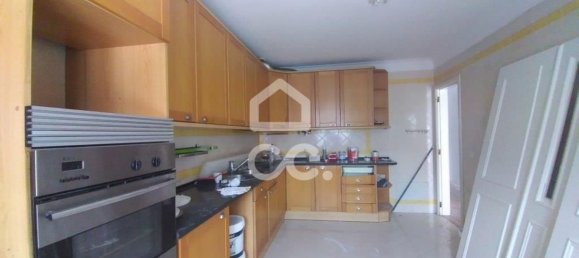 5 bedrooms House in Rio de Mouro, Portugal No. 165917 7