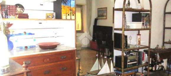 4 rooms Apartment in Rome, Italy No. 41638 2