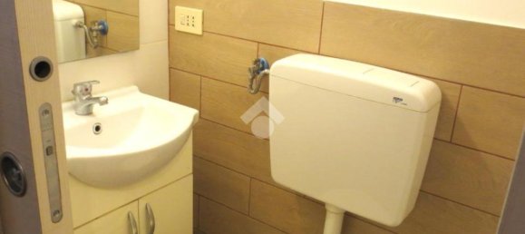 4 rooms Apartment in Rome, Italy No. 41638 24