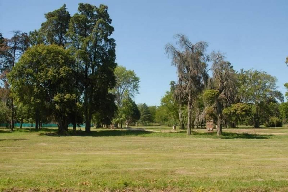  Land in Escobar, Argentina No. 122100