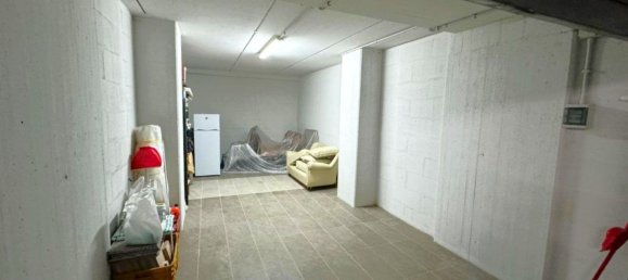  مرآب في Triggiano, Italy 27متر مربع رقم 27665 7