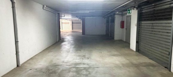  مرآب في Triggiano, Italy 27متر مربع رقم 27665 4