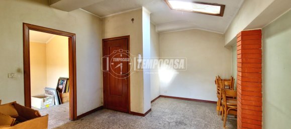 2غرفة شقة في Salsomaggiore Terme, Italy رقم 275883 3