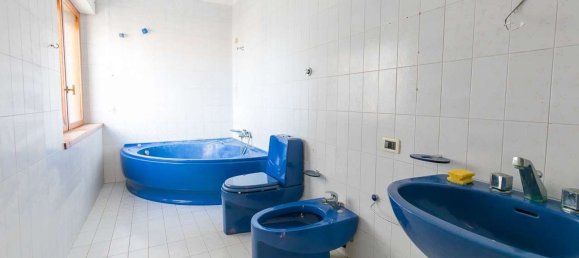 7 rooms Penthouse in Syracuse, Italy No. 250595 5