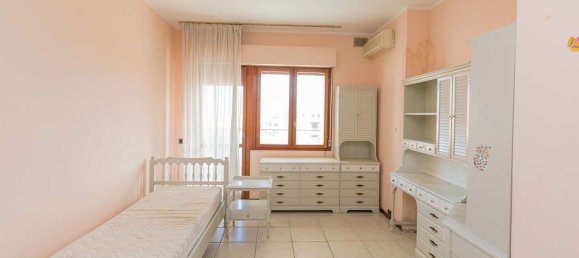 7 rooms Penthouse in Syracuse, Italy No. 250595 3
