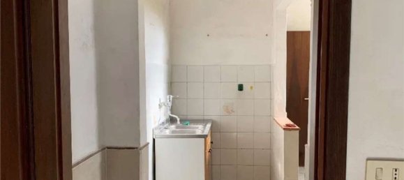 2 rooms Apartment in Livorno, Italy No. 81328 11