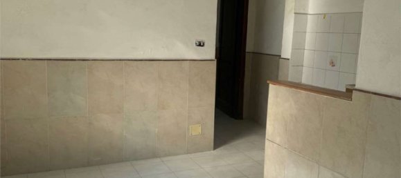 2 rooms Apartment in Livorno, Italy No. 81328 7