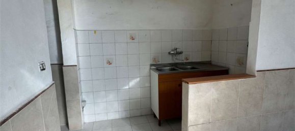 2 rooms Apartment in Livorno, Italy No. 81328 8