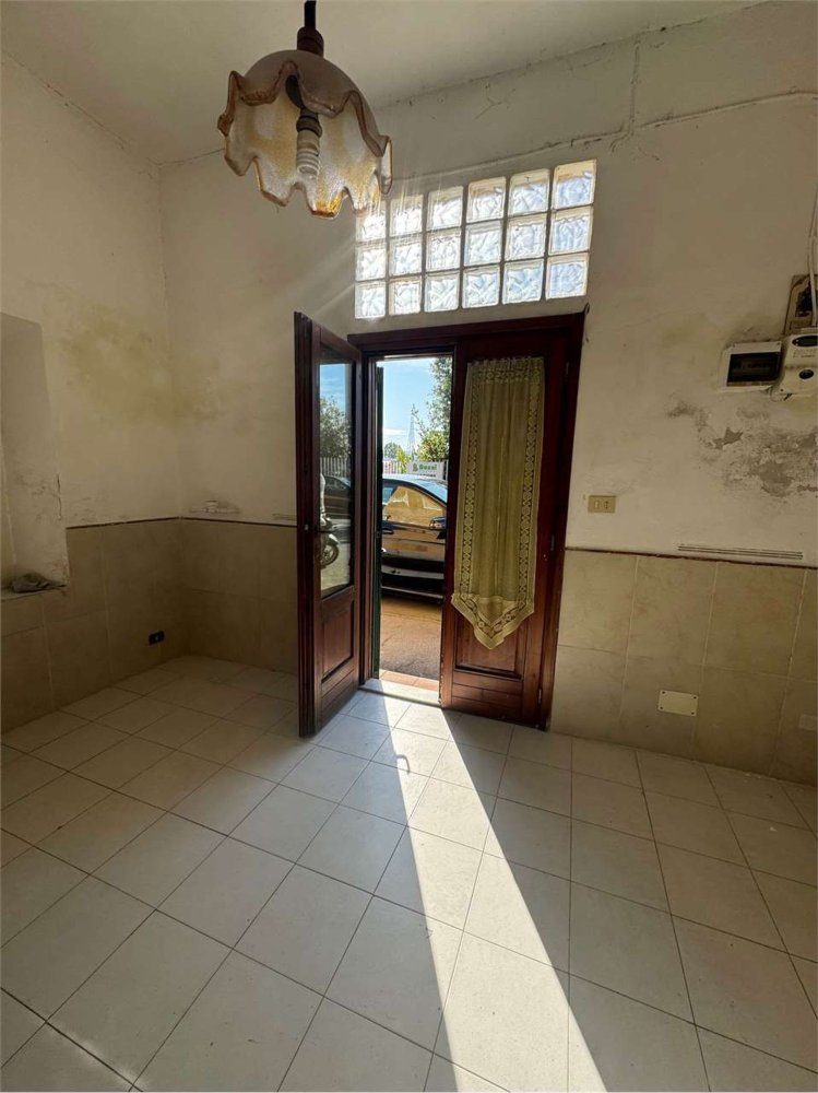 2 rooms Apartment in Livorno, Italy No. 81328