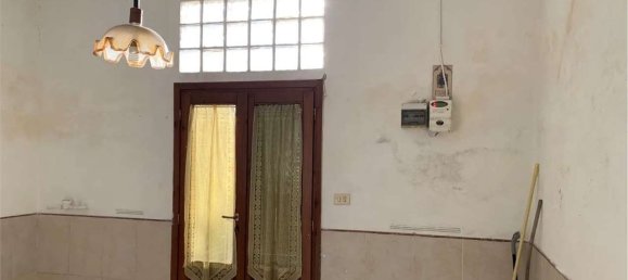 2 rooms Apartment in Livorno, Italy No. 81328 20