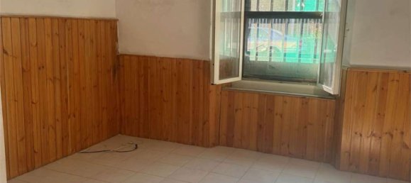 2 rooms Apartment in Livorno, Italy No. 81328 5