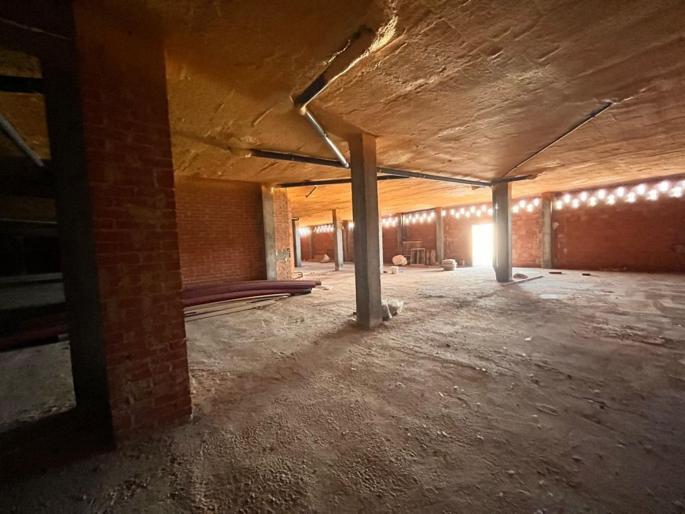 Gewerbliche Immobilie in Toledo, Spain 386m², Nr. 236848