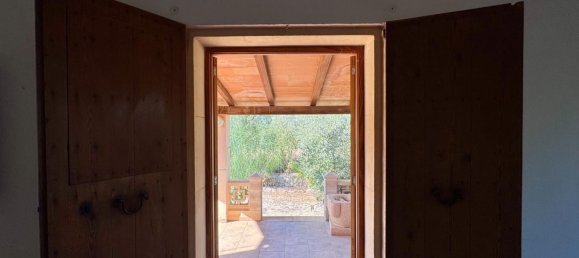 4 bedrooms House in Campos, Spain No. 185910 9