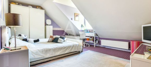 4 bedrooms House in Brie-Comte-Robert, France No. 188621 13