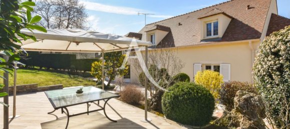 4 bedrooms House in Brie-Comte-Robert, France No. 188621 17