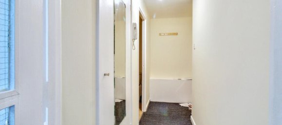 Studio in South Croydon, United Kingdom No. 4904 5