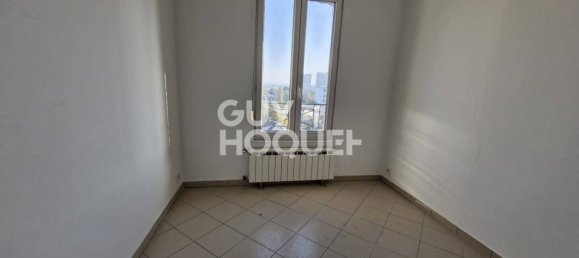 1 bedroom Apartment in Fontenay-sous-Bois, France No. 167781 4