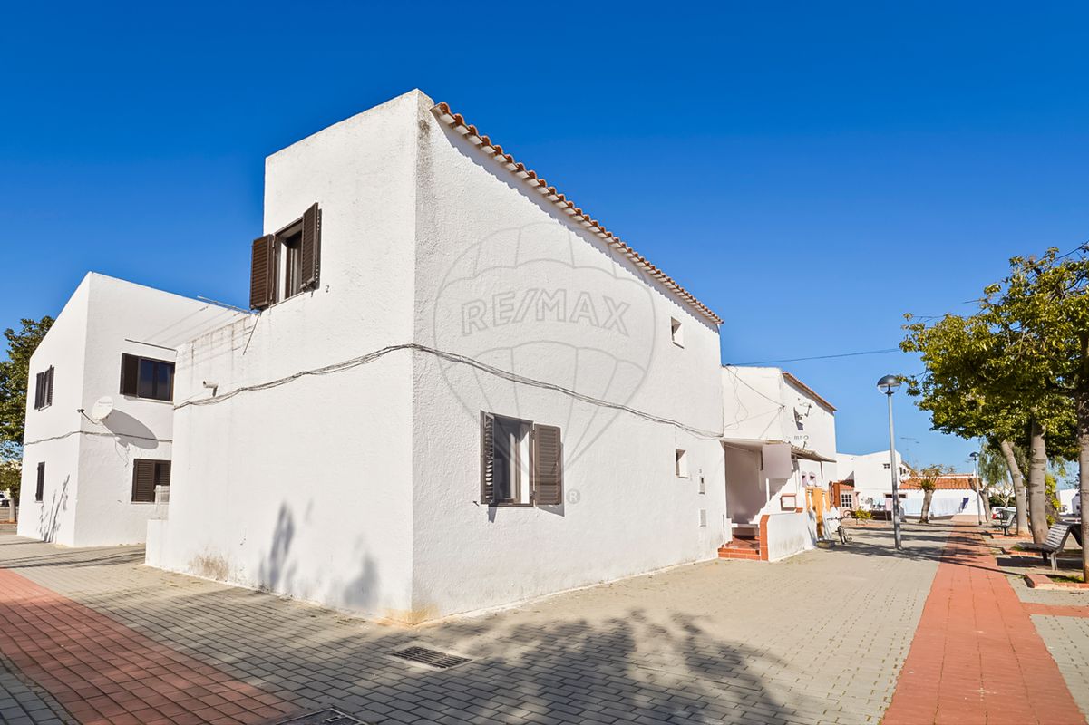 Moradia em banda T3 em Santa Luzia, Portugal N.º 21909