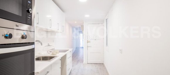 2 bedrooms Apartment in Ciutat Vella, Spain No. 66051 11
